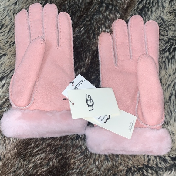 UGG Pink Cloud Winter Gloves-NWT - Picture 6 of 6